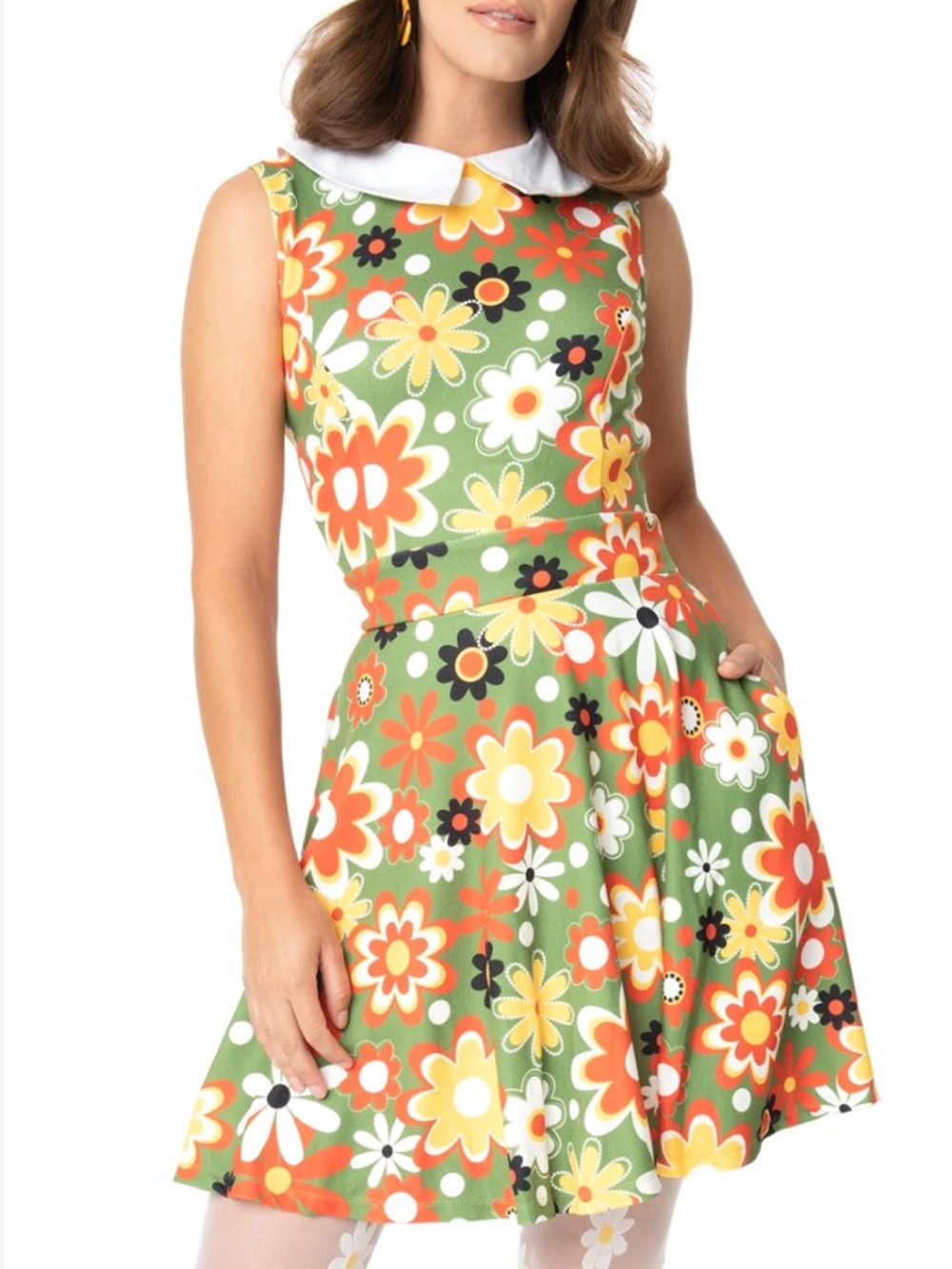 Smak Parlour Green Floral Fit & Flare Sleeveless Dress with Peter Pan Collar